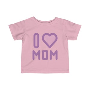 I LOVE MOM T-shirt en jersey fin pour bébé avec inscription mauve image 2