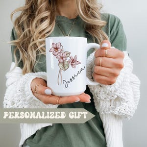Personalized Birth Flower Mug Custom Floral Coffee Mug Gift For Mom Gift For Daughter Best Friend Gift, Birth Flower Coffee Cup Flower Gift
