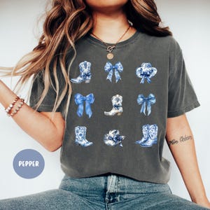 Coquette Cowgirl Shirt Comfort Colors Bow Shirt Toile de Jouy Trending Tee Coquette Aesthetic Cute Daughter Gift Blue Bow Cowgirl Boots Tee.
