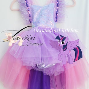 Lila Einhorn mit Einhorn, wunderlicher Geburtstags Romper, Romper, Baby Outfit, Pony Kleid, Geburtstagskleid, rosa Geburtstagskleid, Einhornkostüm