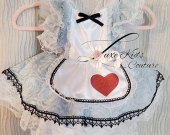 Alice in Wonderland First Birthday Outfit - 1st Bday Dress, Cake Smash Outfit, First Birthday Dress Girl, Mad Hatter Tea Party Birthday Girl - Etsy Alice in Wonderland First Birthday Outfit - 1st Bday Dress, Cake Smash Outfit, First Birthday Dress Girl, Mad Hatter Tea Party Birthday Girl - Etsy