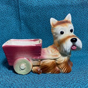 Vintage Kitsch Scottie Scotty Hond met Cart Ceramic Planter