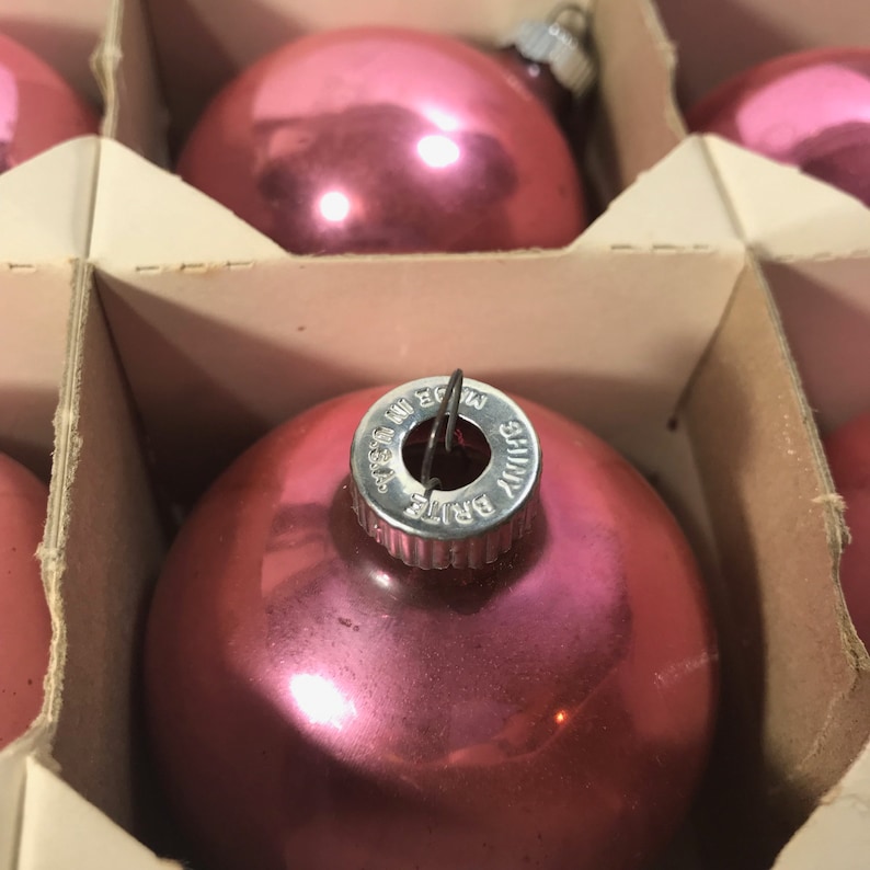 Vintage Dozen 12 Shiny Brite Pink Glass Christmas Ornaments Balls in Box