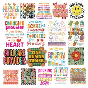 Peut inclure: Ensemble de graphiques colorés de style rétro avec du texte lié à la garde d'enfants et à l'enseignement. Les motifs incluent des phrases telles que "Tiny Human Tamer", "Childcare Provider" et "Daycare Teacher", avec des visages souriants et des motifs floraux.