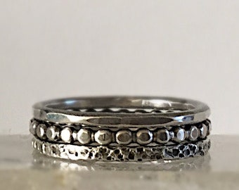 Handgefertigte Sterling Silber Stapeln Ring Set mit 3 Texturen, 2,2 mm, alle Größen