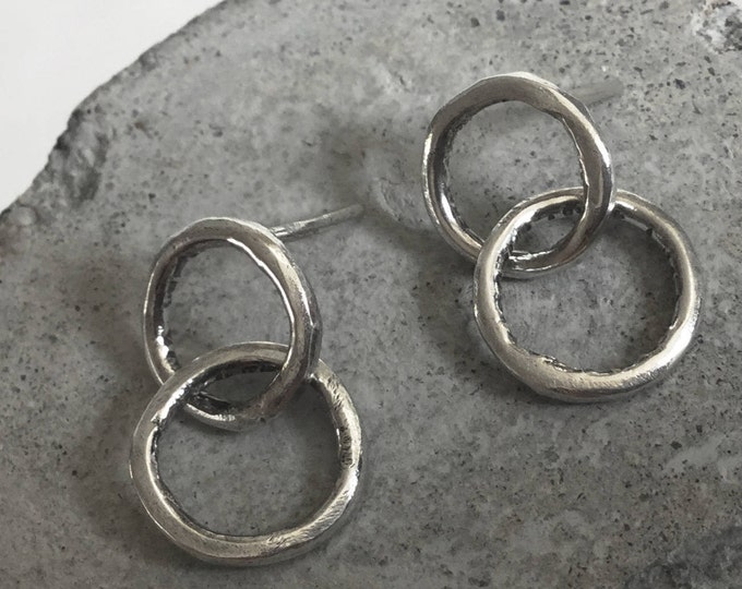 【ROOM.THE.ROOM】Metal circle small hoop earrings(イヤリング)
