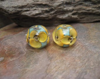 Encased floral round (bead pair) handmade glass beads