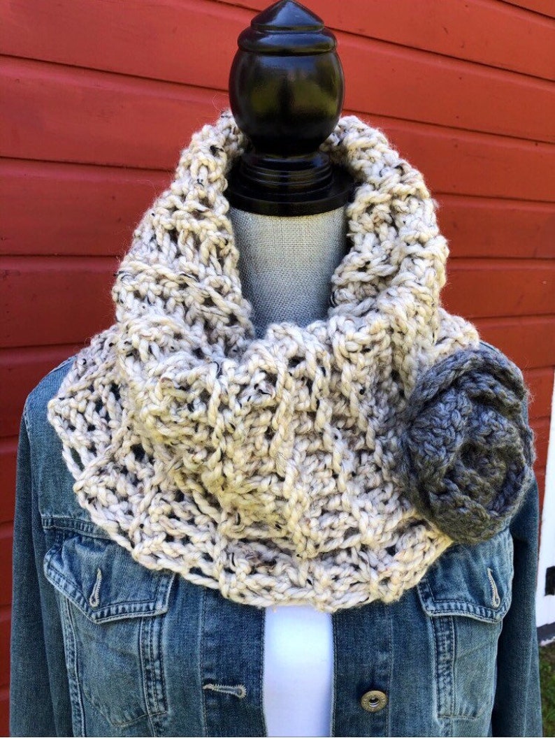 Chunky Oatmeal Tweed Cowl Endless Loop Scarf Neck Warmer popular with Removable Large Flower Statement Brooch