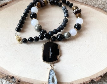 Chunky Black Onyx Beaded Gemstone Necklace Onyx and Agate Geode Slice Pendant
