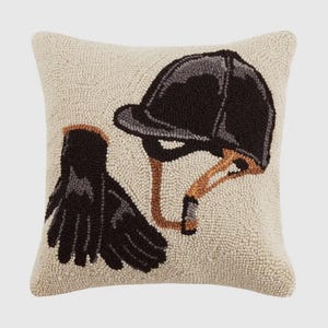 Pheasant Hound dog Hunt scene Mallard Duck Rabbit preppy Hook pillows riding hat