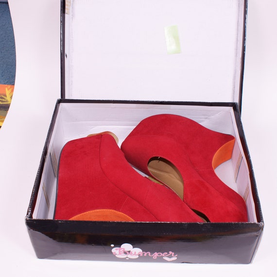 NIB Ruby Red Velvet Bumper Cut Out Platform Wedge… - image 8