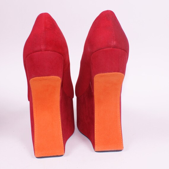 NIB Ruby Red Velvet Bumper Cut Out Platform Wedge… - image 6