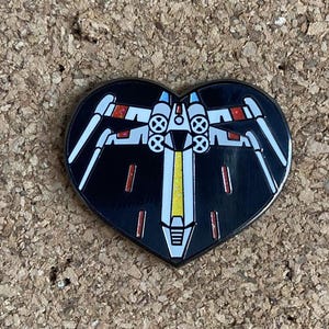 X wing heart- Hard Enamel Pin