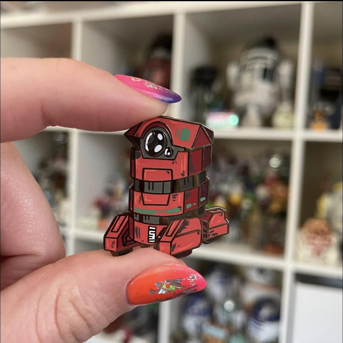 FIGPIN スターウォーズセレブレーション　K2SO ピン FIGPIN スターウォーズセレブレーション K2SO ピン - メルカリ