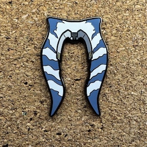 Siege live action snips  Hard enamel pin