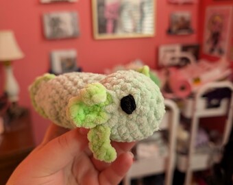 Peluche de ajolote hecho a mano a crochet – Juguete de peluche kawaii