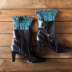 Pikabu Knit Boot Toppers Pattern PDF Quick knit gift image 1