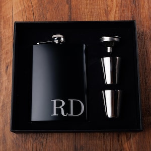Personalized Monogram Flask Gift Set - Custom Engraved Flask Gift Set - Gift for Him - Gift for Dad - Gift for Men，8 Oz Personalized Flask