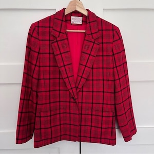 Pendleton Vintage 100% Virgin Wool Blazer Red Black Plaid Sz. 6 Petite