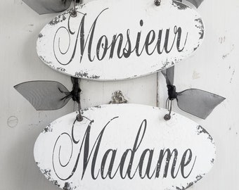 Madame and Monsieur Wedding Signs | Elegant Wedding Decor | Vintage Wedding Inspirations | Shabby Chic Wedding Decor | Wood Wedding Signs