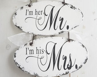 Mr and Mrs Wedding Signs | Mr and Mrs Signs | Rustic Wedding Signs | His and Her Signs | Rustic Wedding Decor | Rustic Photo Props |Wooden