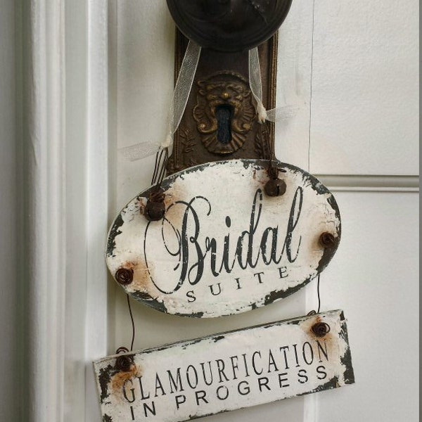 BRIDAL SUITE Sign | Rustic Wedding Sign | Bridal Suite Decor | Do Not Disturb Sign | Wedding Party Door Sign | Door Hanger | Wedding Suite