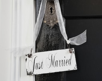 Rustic Just Married Sign | Double Sided Wedding Sign | Honeymoon Door Sign | Distressed Ivory Wedding Decor