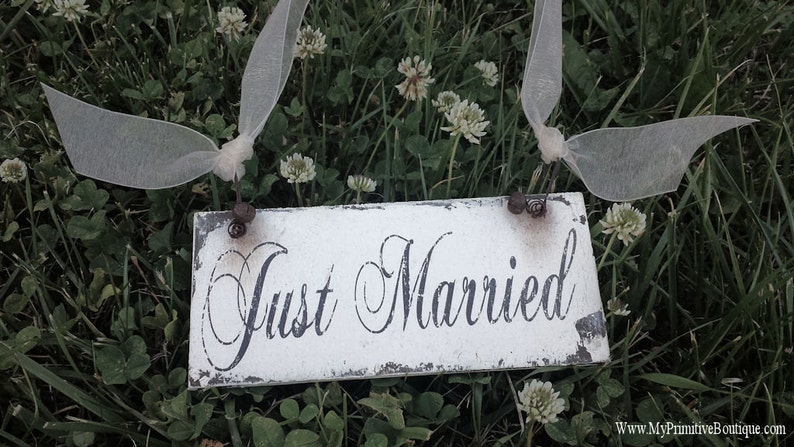 JUST MARRIED SIGN Wedding Sign Just Married Prop Rustic Wedding Photo Prop Honeymoon Sign Just Married Door Sign Vintage Wedding image 4