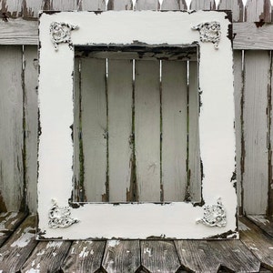 Shabby Chic Rustic Multi Aperture 4x6 Photo Frame In White or Soft Grey