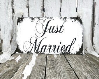 Just Married Sign | Vintage Wedding Sign | Wedding Car Sign | Getaway Car Sign | Ring Bearer Sign | Flower Girl Sign | Getaway Car Decor