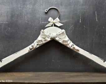 Fairytale Bridal Hanger | Fairytale Wedding Dress Hanger | Wedding Gown Hanger | Rustic Wedding Decor | Rustic Bridal Hanger |Elegant Hanger