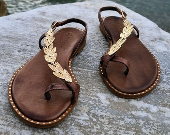 Sandalias de cuero hechas a mano con detalles de hojas de laurel - Grecian Chic