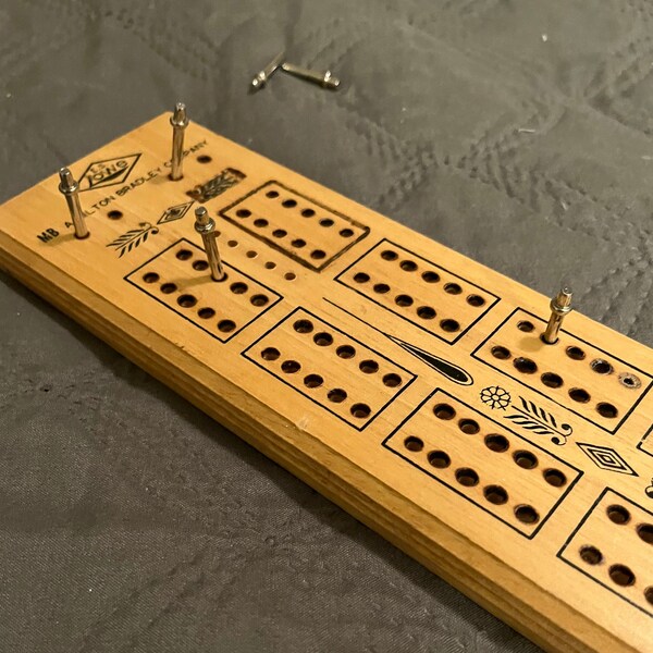 Vintage Cribbage Board, E.S. Lowe, Milton Bradley Wooden Cribbage Board, wood board, metal slide compartment, 6 metal pegs