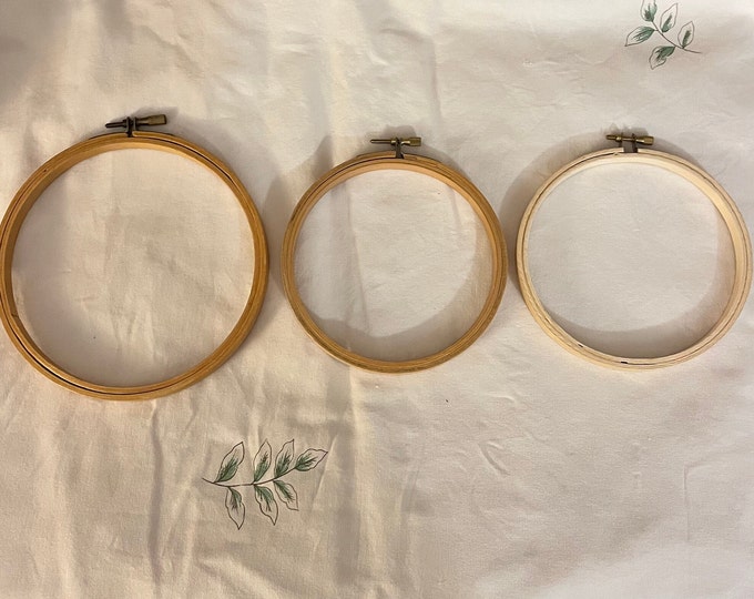 3 Vintage Wood Embroidery Hoops / Frames With Screws, Two 5inch, One 6