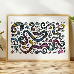 Puede incluir: Una ilustración abstracta colorida de un patrón de serpientes en espiral con varias formas y símbolos. La obra de arte está hecha con tinta negra con colores brillantes como rosa, azul, verde y amarillo.