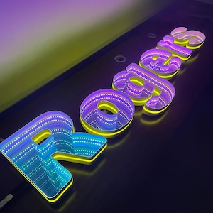 Espejos Infinity con letras y números de canal de pista, espejo Infinity personalizado, letrero de espejo Infinity con luz LED, letrero de neón 3D Infinity Mirror