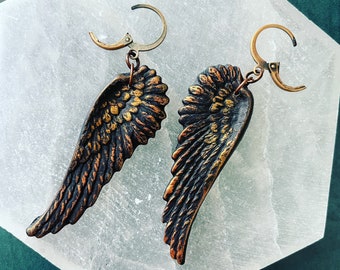 Kupfer Raben Flügel Ohrringe leicht Krähe Engel schwarz Vogel gothic style witchy