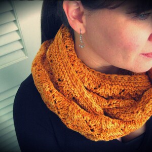 Loralee Cowl PDF Pattern