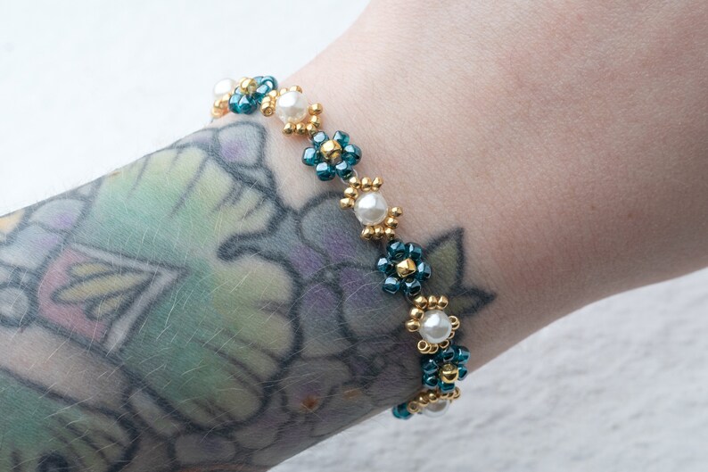 Perlen Blumen Armband Bild 5