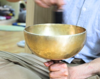 Special Seven Metal Singing Bowl with handle for Yoga, Mediation and Sound Bath
