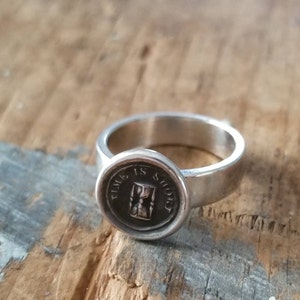 Time is Short Hourglass Wax Seal Ring - Whimsy Ring - 212R