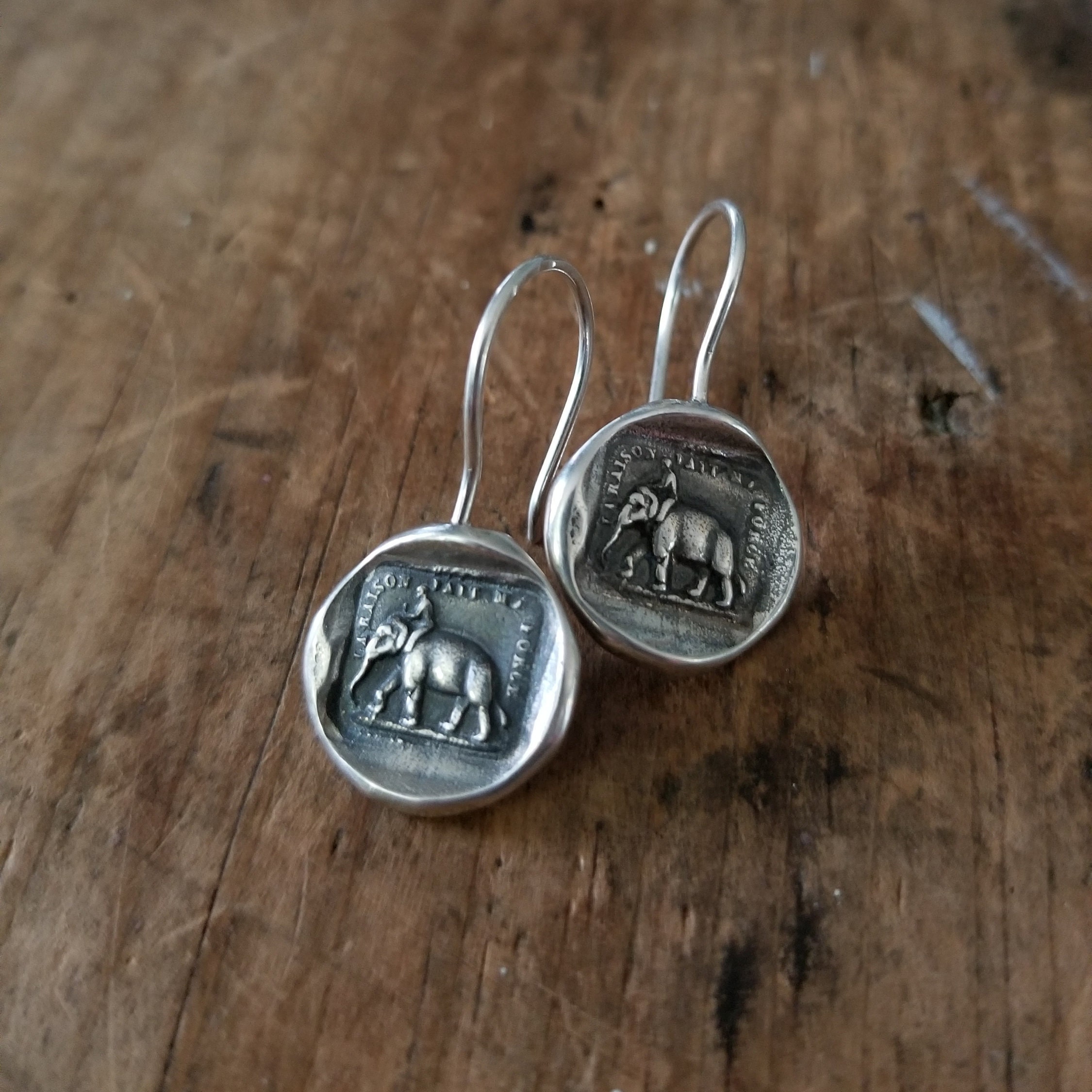 Pendientes Del Traje De Las Mujeres De Posey Aretes De Joyas Pendientes Del Traje De Las Mujeres De Posey Aretes De Joyas