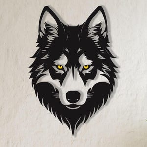 Colorful Wolf Head Metal Wall Art: Modern Home Decor