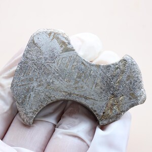 91g Muonionalusta Iron Meteorite  slice  Specimen M Iron Meteorite Natural Meteorite Material Specimen KC1381