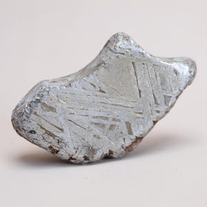 46g Muonionalusta Iron Meteorite  slice  Specimen M Iron Meteorite Natural Meteorite Material Specimen KC1368
