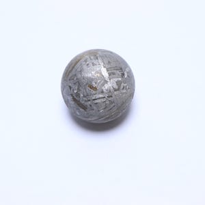 37g Muonionalusta Meteorite ball,Hand-carved,Etched and Polished,Natural Meteorite,Rarity meteorite,Space Rock,Meteorite Specimen KC1892