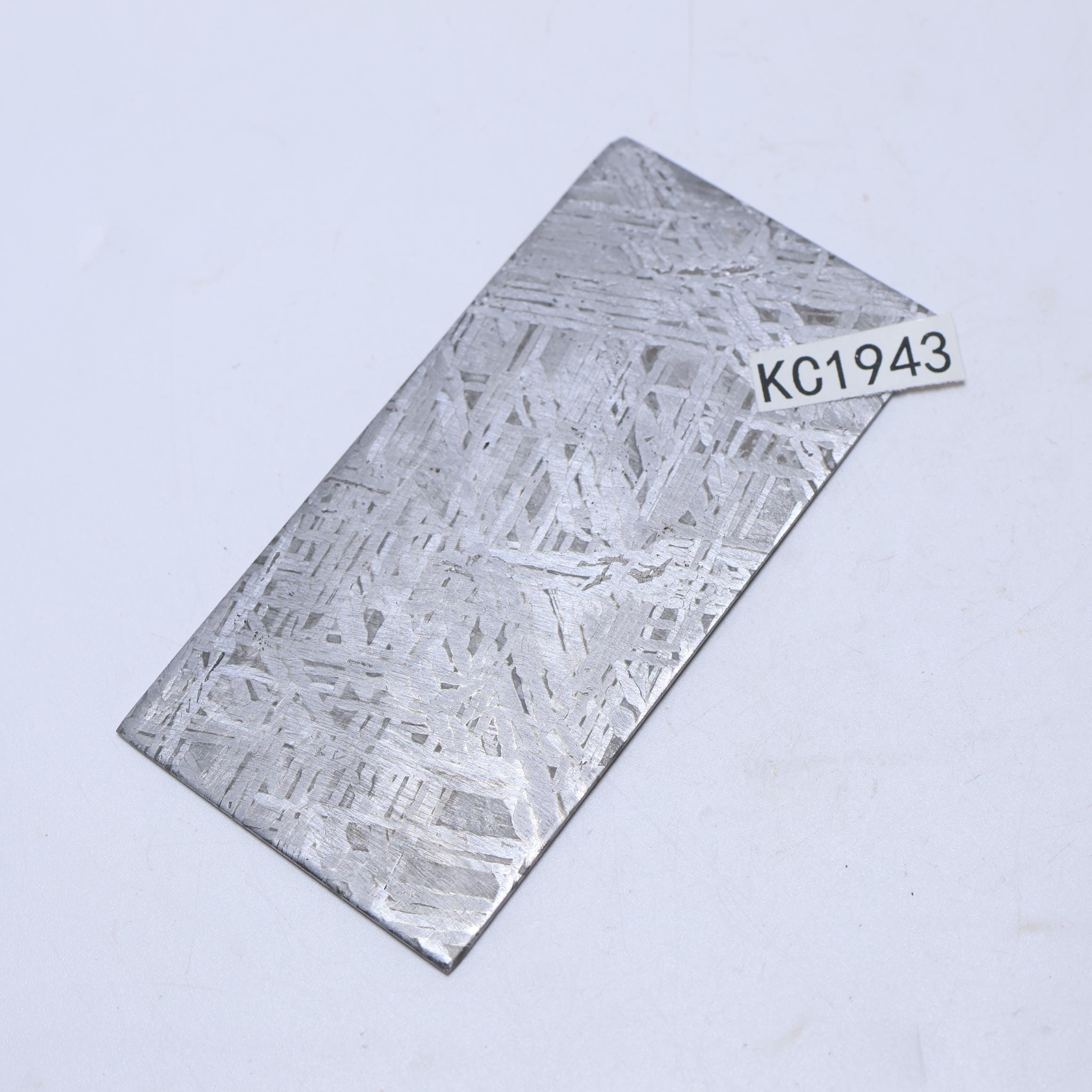 エッチングされたムオニオナルスタ隕石標本：22g研磨済み宇宙岩石