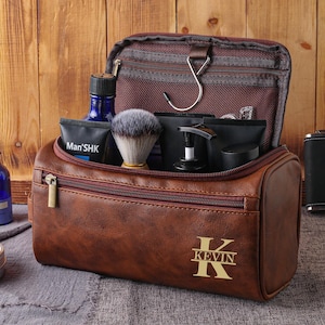 Neceser de cuero personalizado grabado para hombre, regalos para padrinos de boda, neceser de cuero, regalo para él.