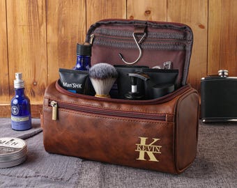 Engraved Leather Toiletry Bag, Groomsmen Gifts Personalized, Men’s Leather Toiletry Bag, Travel Toiletry Bag,Dopp Kit,Christmas Gift for Him