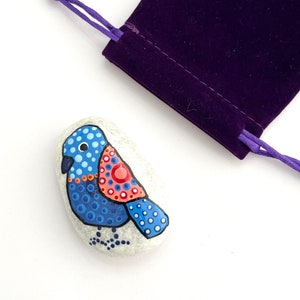 Birds Painted on Rock - Tableau Galet Oiseau - Birds Gift - Cute Painted Stone - Bird Art on Rocks - Rock Animals - Painted Bird Rock